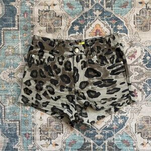 Gray Unique Leopard Print Mid-Waisted Mini Shorts